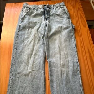 Light wash Aeropostale straight jeans